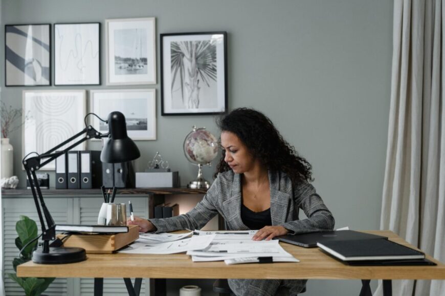 a black lady in the office
